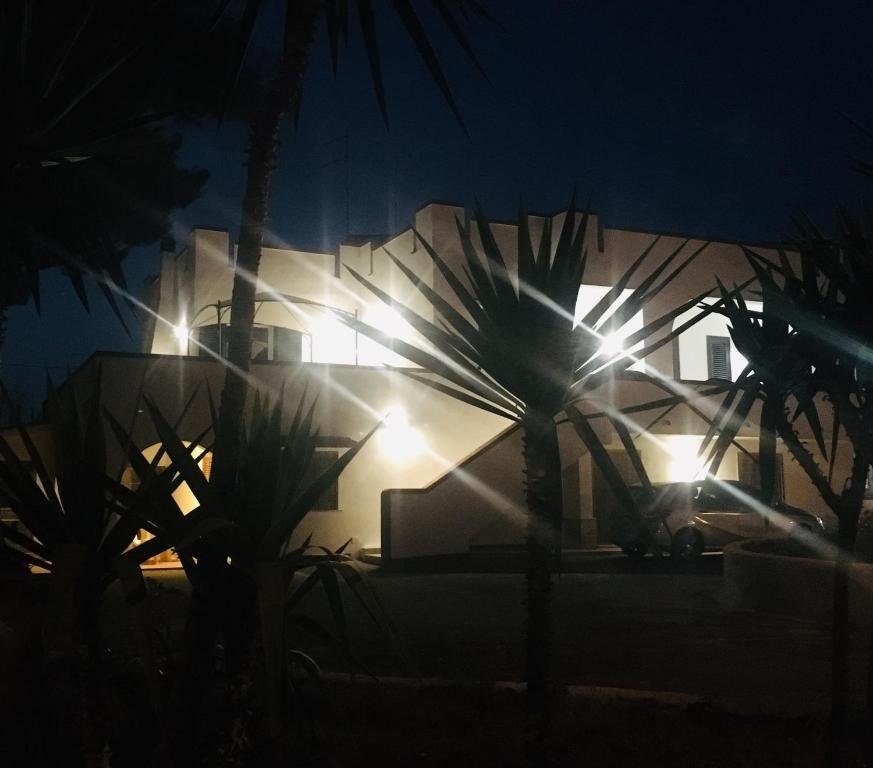 Villa Iavernaro at dusk, Marina di Pulsano